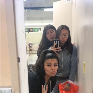 Meet your Posher, Samantha